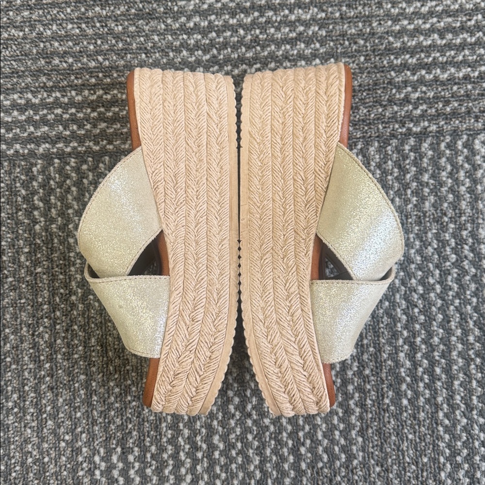 Cordani Bella Leather Wedge in Soft Gold, size 36 - Picture 4 of 9